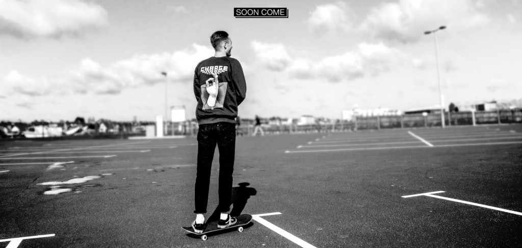 CHarge clothing Om Sweat Skate