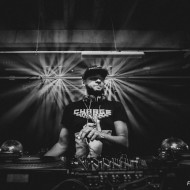 Charge clothing Nightmares on Wax
